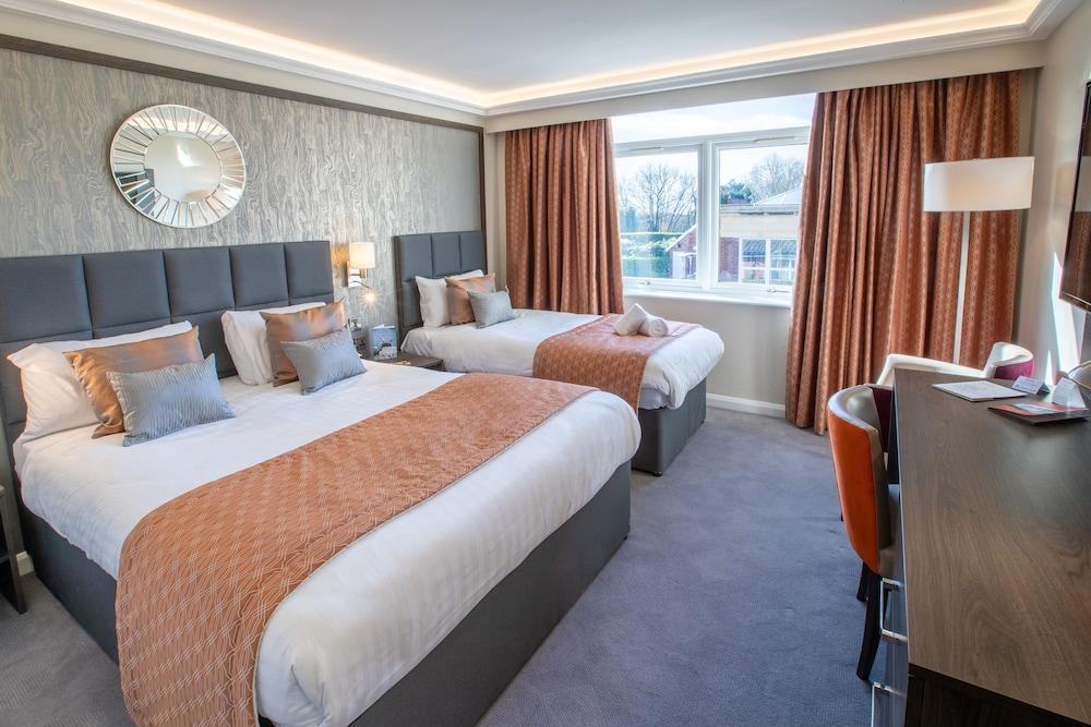 Park Hall Hotel And Spa Wolverhampton Exterior photo