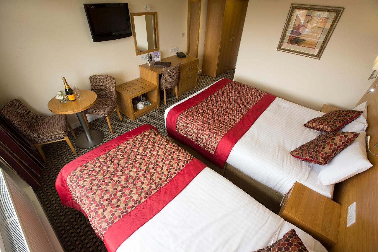 Park Hall Hotel And Spa Wolverhampton Exterior photo